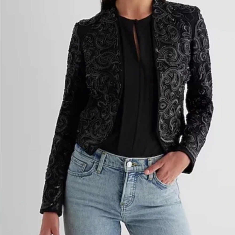 Express Black Cropped Vest with Structured Shoulders